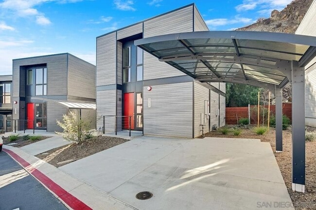 8248 High St in La Mesa, CA - Building Photo - Building Photo