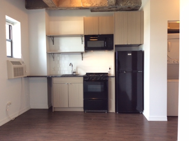 1350 W Wilson Ave in Chicago, IL - Building Photo