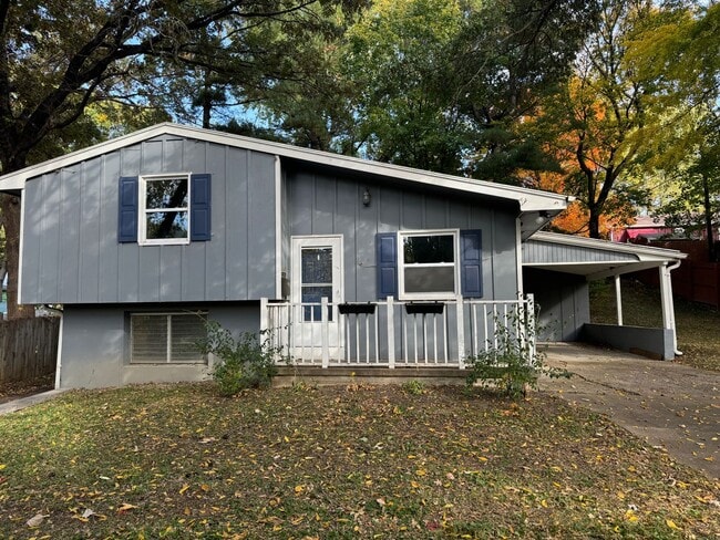 property at 2509 Homestead Ln