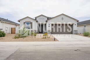1519 E Lardner Dr in Casa Grande, AZ - Building Photo
