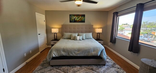 property at 1910 W Palmyra Ave