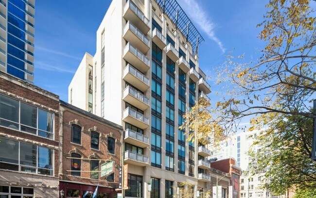 property at 744 N Clark St