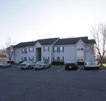 Rosewood Garden Apartments in Watervliet, NY - Building Photo