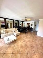 2501 S Ocean Blvd in Boca Raton, FL - Foto de edificio - Building Photo