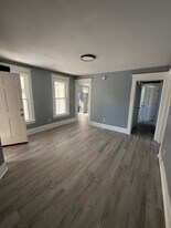 912 Saratoga St in Utica, NY - Building Photo