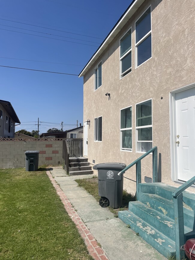 127 E A St, Unit 135 in Port Hueneme, CA - Building Photo - Building Photo