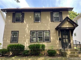 46 Raleigh St in Rochester, NY - Building Photo