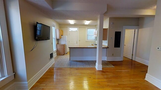 235 E 11th Ave in Columbus, OH - Building Photo - Building Photo