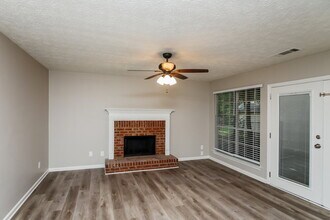 3621 Homewood Dr in Powder Springs, GA - Building Photo - Building Photo