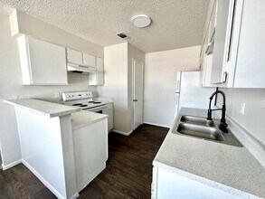 RiverBend Apartment Homes in San Antonio, TX - Building Photo - Building Photo