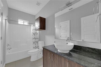 2706 Larkspur Ave in Edinburg, TX - Building Photo - Building Photo