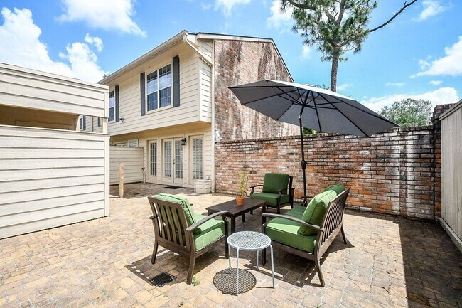 2332 Winrock Blvd in Houston, TX - Building Photo - Building Photo