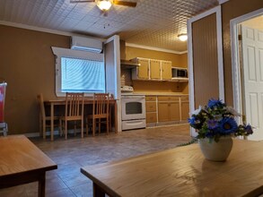 100 Skyview Dr in Kerrville, TX - Building Photo - Building Photo