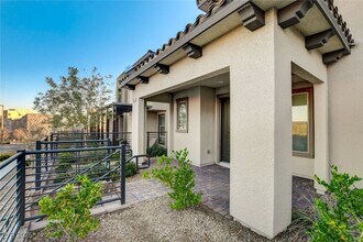 11680 Hamilton Lk Ave in Las Vegas, NV - Foto de edificio - Building Photo