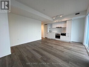 55 Cooper St in Toronto, ON - Building Photo - Building Photo