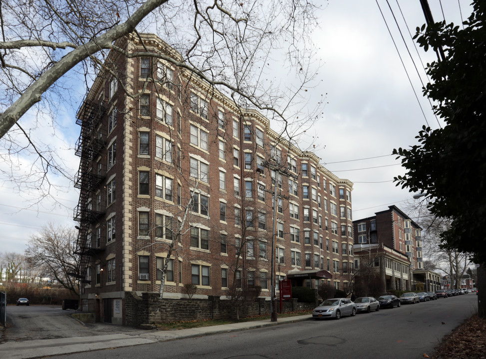 Morris Manor Apartments in Philadelphia, PA - Building Photo