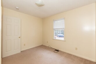 172-174 Chappell Ln in Kittrell, NC - Foto de edificio - Building Photo