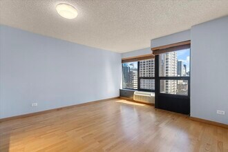 30 E Huron St, Unit # 02003 in Chicago, IL - Building Photo - Building Photo