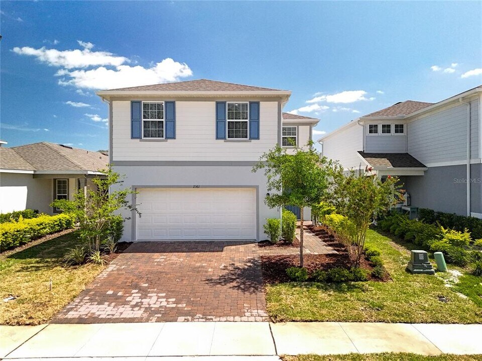 2361 Palm Pk Lp in Clermont, FL - Building Photo