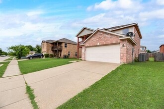 7702 Water Fowl Trl in Arlington, TX - Building Photo - Building Photo