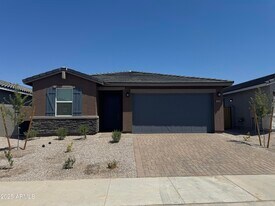 17586 W Monroe St in Goodyear, AZ - Building Photo