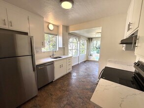 199 Tunstead Ave in San Anselmo, CA - Building Photo - Building Photo