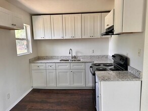 220 Dunlap St in Italy, TX - Building Photo - Building Photo