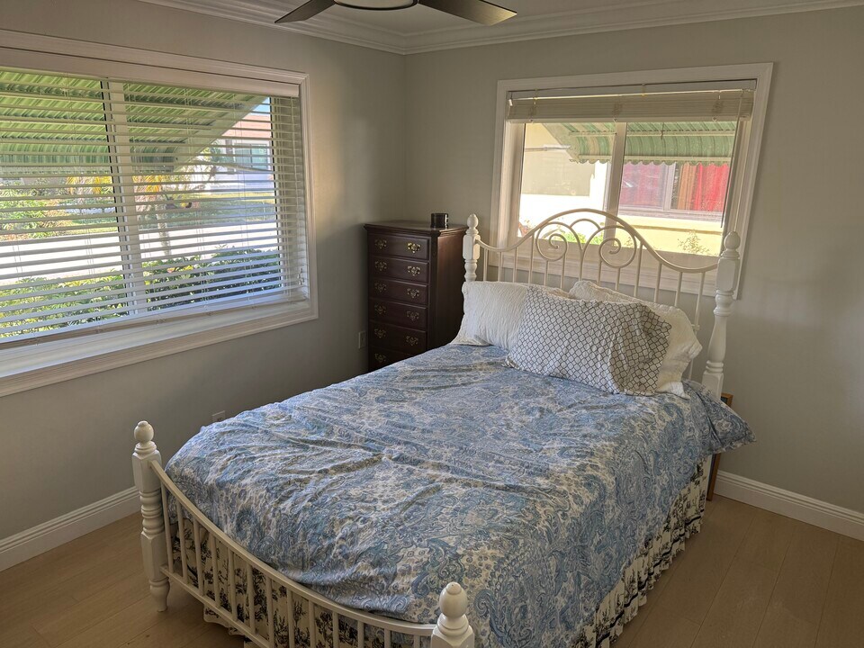 4920 NW 54th St in Tamarac, FL - Foto de edificio