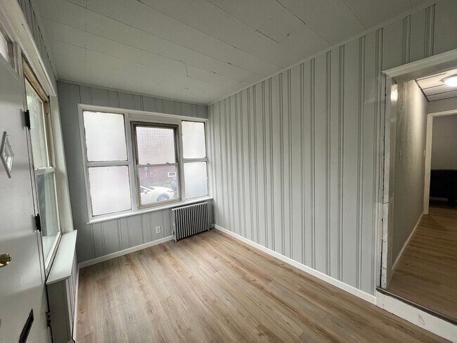 476 Martin Luther King Jr Blvd in Trenton, NJ - Building Photo - Building Photo