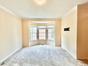 7503 Westmore Dr in Springfield, VA - Building Photo - Building Photo