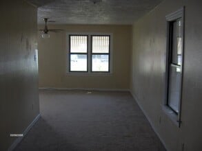 2211 NW Crosby Ave in Lawton, OK - Foto de edificio - Building Photo