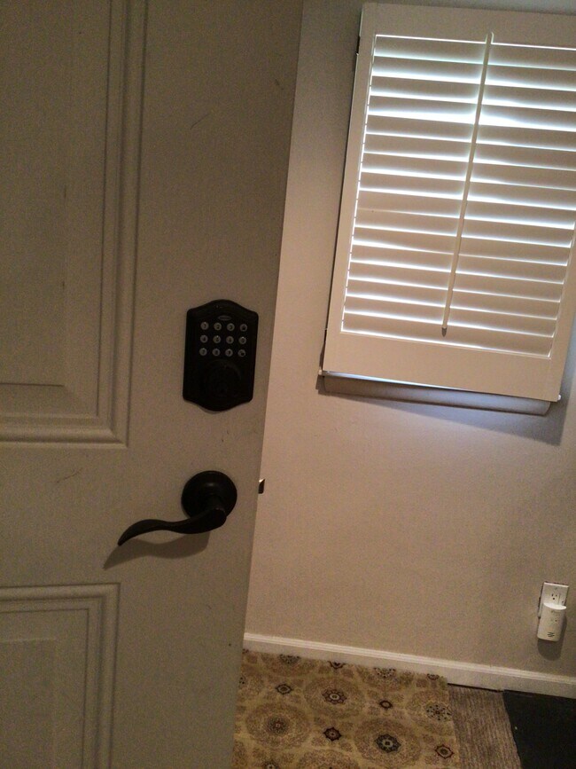 32480 Wing Lake Rd Rentals in Franklin, MI