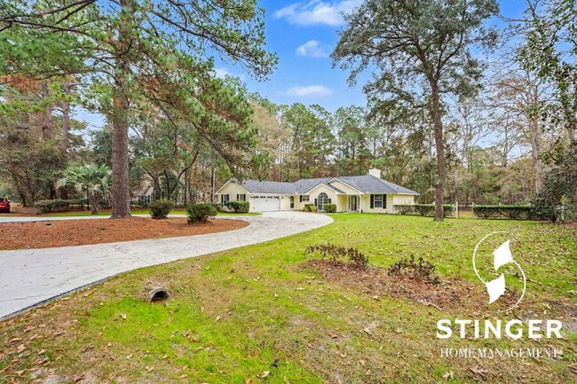 76 Wade Hampton Dr in Beaufort, SC - Building Photo - Building Photo