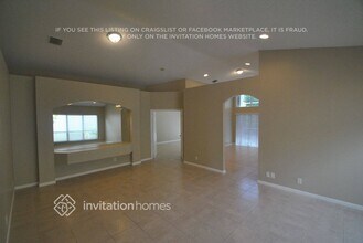 7751 Colony Lake Dr in Boynton Beach, FL - Building Photo - Building Photo