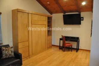 109 S Laurel Ave in Los Angeles, CA - Building Photo - Building Photo