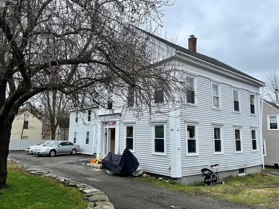 48 York St in Bath, ME - Building Photo