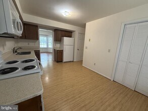845 Stonewall Ln in Fredericksburg, VA - Building Photo - Building Photo