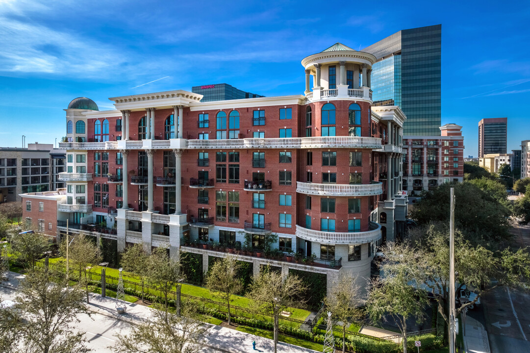 The Manhattan Lofts in Houston, TX - Foto de edificio