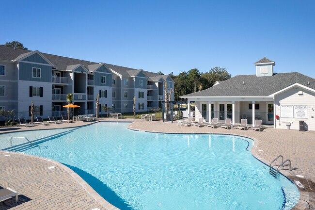 Pointe Grand Savannah in Port Wentworth, GA - Building Photo - Building Photo