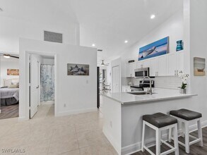 5257 Whitten Dr in Naples, FL - Building Photo - Building Photo