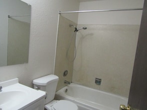 250 Cleveland Ave in Sacramento, CA - Building Photo - Building Photo