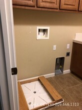 2704 Acapulco Way in Modesto, CA - Building Photo - Building Photo