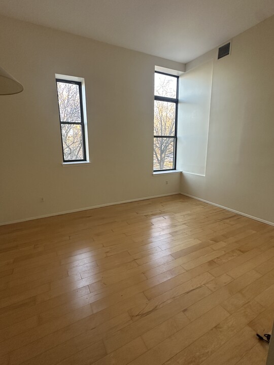 85 McKinley Ave, Unit A3-2 in White Plains, NY - Building Photo