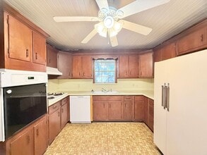 6009 Sewell St in Pensacola, FL - Building Photo - Building Photo