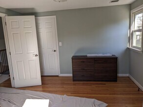 107 3rd St, Unit 2nd Floor in Ridgefield Park, NJ - Foto de edificio - Building Photo