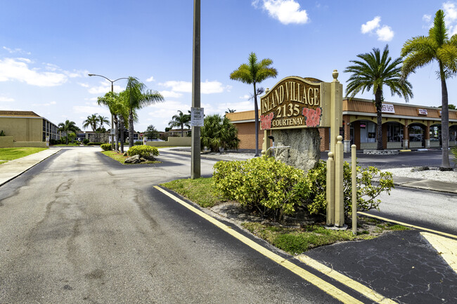 Island Village in Merritt Island, FL - Building Photo - Building Photo