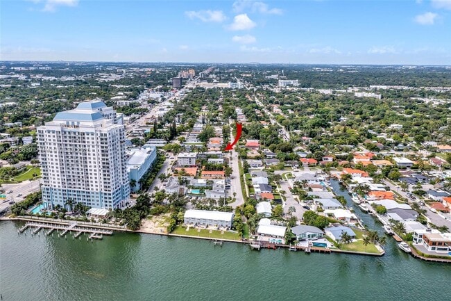 1090 NE 81st St in Miami, FL - Building Photo - Building Photo