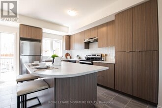 1525 Kingston Rd in Pickering, ON - Building Photo - Building Photo