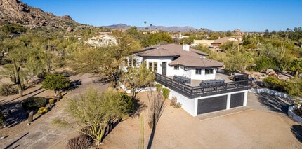 6831 E Stagecoach Pass in Carefree, AZ - Building Photo - Building Photo