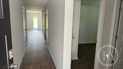 128 Lakeside Dr in Port Wentworth, GA - Building Photo - Building Photo